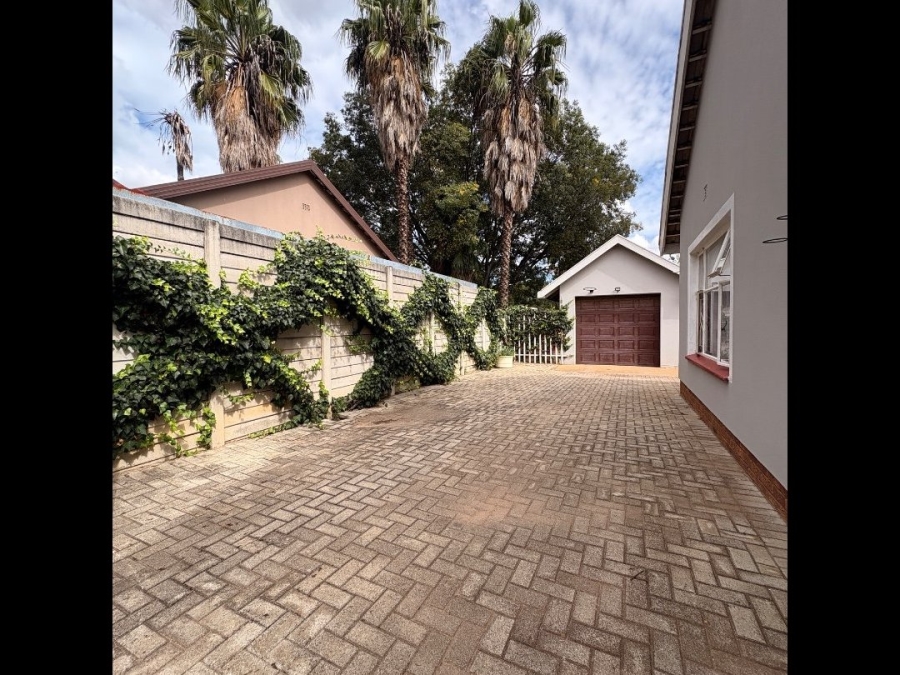 3 Bedroom Property for Sale in Flimieda North West